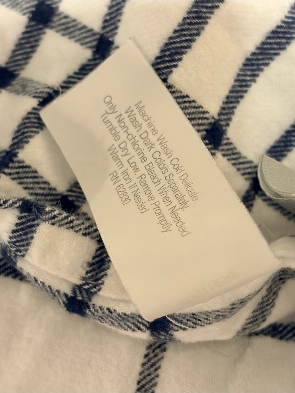 Lands' End White Navy Windowpane Flannel Queen Sheet Set Red Monogram “L” ⚓️🇺🇸 - Picture 5 of 7